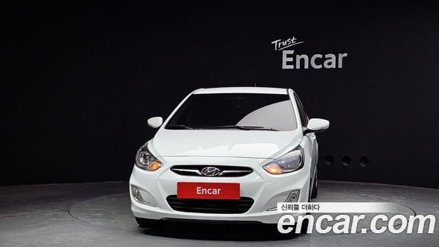 Hyundai Accent(новый кузов / новое поколение) 1.6 GDI top, 2012 3