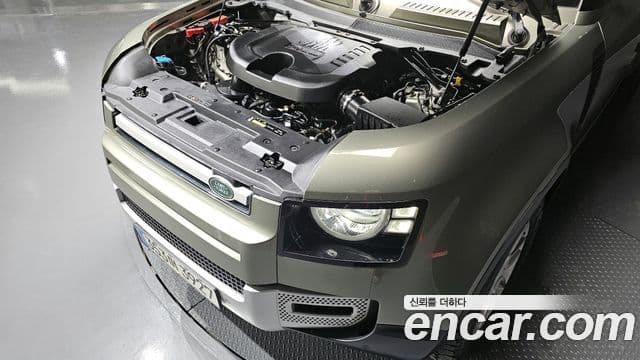 Land Rover Defender (L663) 110 D250 S, 2022 6