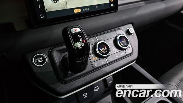 Land Rover Defender (L663) 110 D250 S, 2022 9