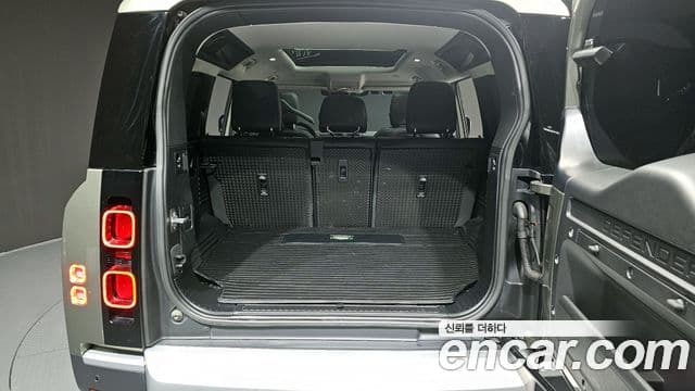 Land Rover Defender (L663) 110 D250 S, 2022 20