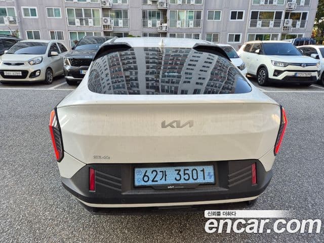 Kia EV4 Earth, 2026 4