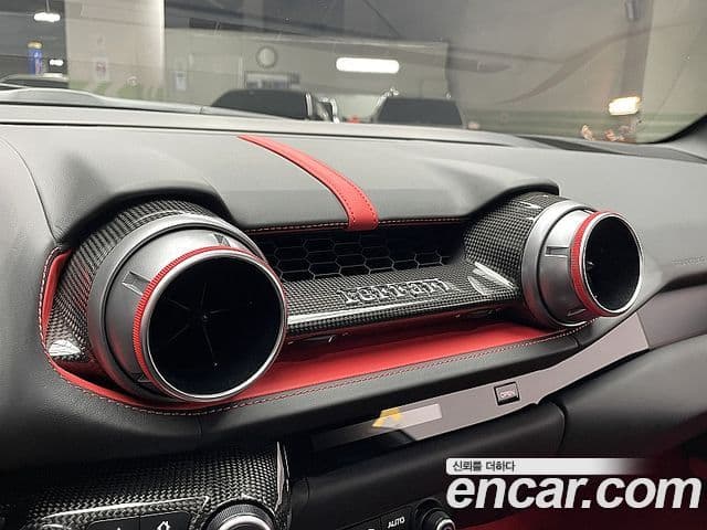 Ferrari 812 GTS, 2021 13