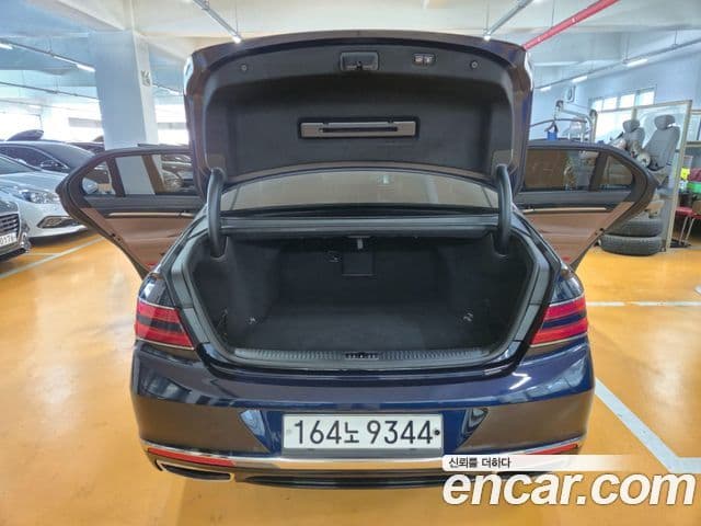Genesis G90 Premium Luxury, 2019 6