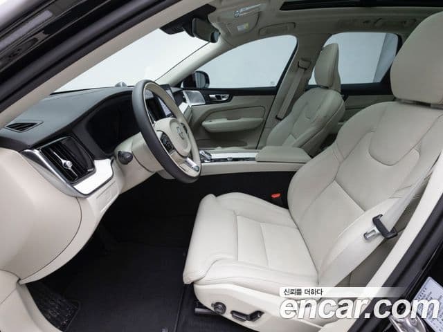 Volvo XC60 2세대 B5 Ultra Bright Air подвеска, 2026 9