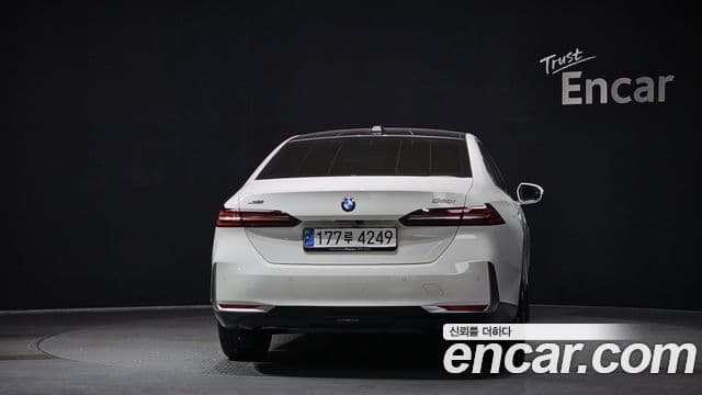 BMW 5시리즈 (G60), 2024 4