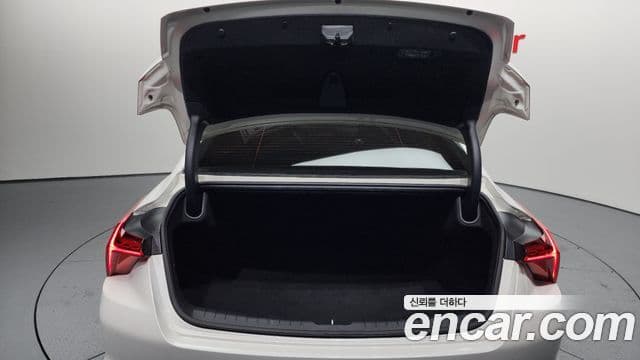 Kia K8 гибрид Noblesse Light, 2023 20