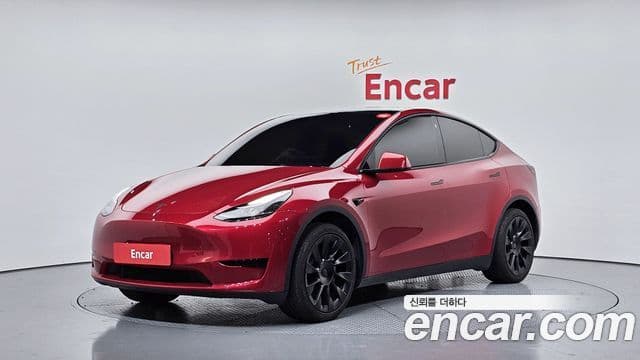 Tesla модель Y, 2024 1