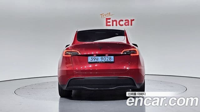 Tesla модель Y, 2024 4