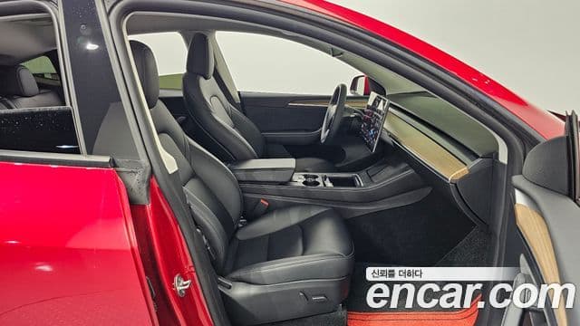 Tesla модель Y, 2024 10