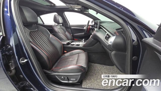 Genesis G70 Elite, 2019 11