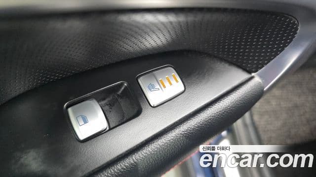 Genesis G70 Elite, 2019 19