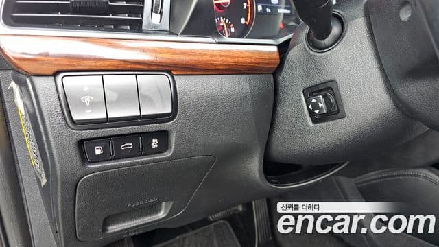 Kia All New K7 Noblesse, 2016 13