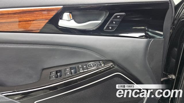 Kia All New K7 Noblesse, 2016 18