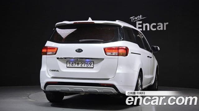 Kia All New Carnival Prestige, 2017 4