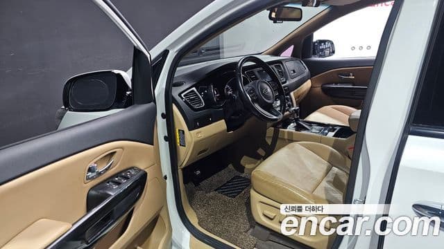 Kia All New Carnival Prestige, 2017 11