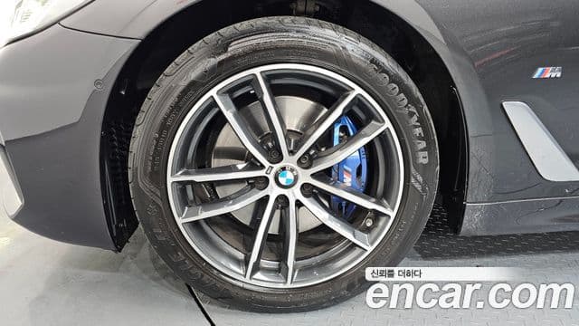 BMW 5시리즈 (G30) 523d M Sport, 2023 все фото
