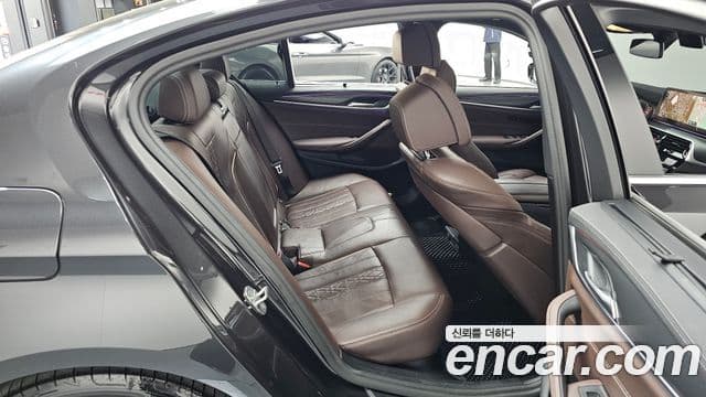 BMW 5시리즈 (G30) 523d M Sport, 2023 12