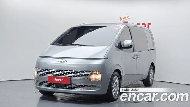 Hyundai Staria Modern, 2022 1