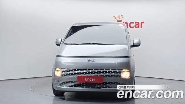 Hyundai Staria Modern, 2022 3