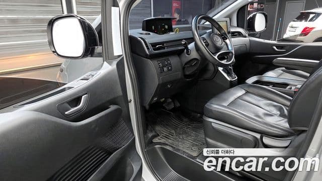 Hyundai Staria Modern, 2022 11