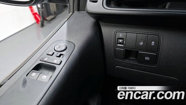 Hyundai Staria Modern, 2022 17