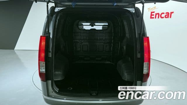 Hyundai Staria Modern, 2022 20