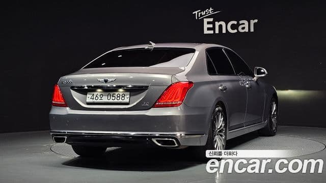 Genesis EQ900 Prestige, 2016 2