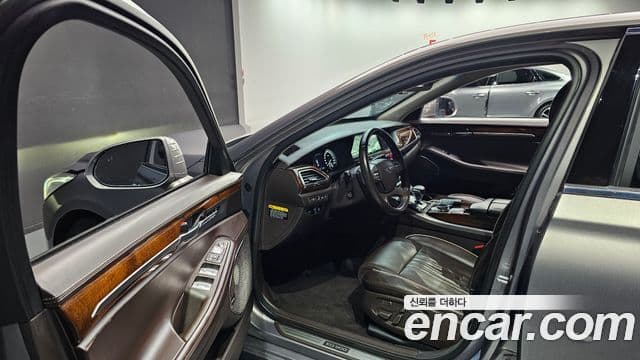 Genesis EQ900 Prestige, 2016 11