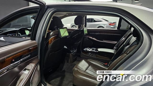 Genesis EQ900 Prestige, 2016 12