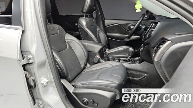 Jeep Cherokee(KL) 2.4 Limited AWD, 2021 10