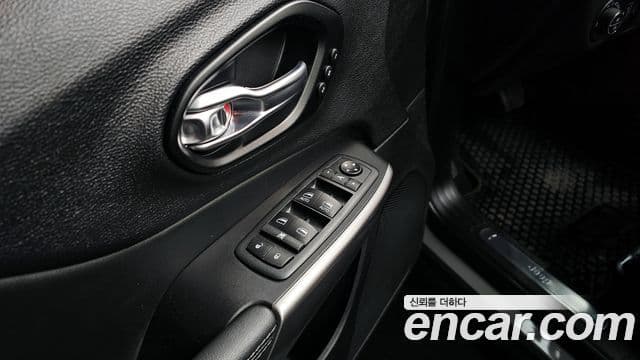 Jeep Cherokee(KL) 2.4 Limited AWD, 2021 13