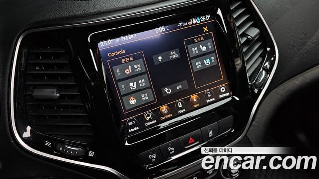 Jeep Cherokee(KL) 2.4 Limited AWD, 2021 17