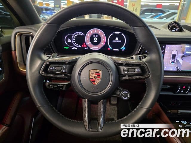 Porsche Cayenne (PO536) 3.0 купе, 2024 15