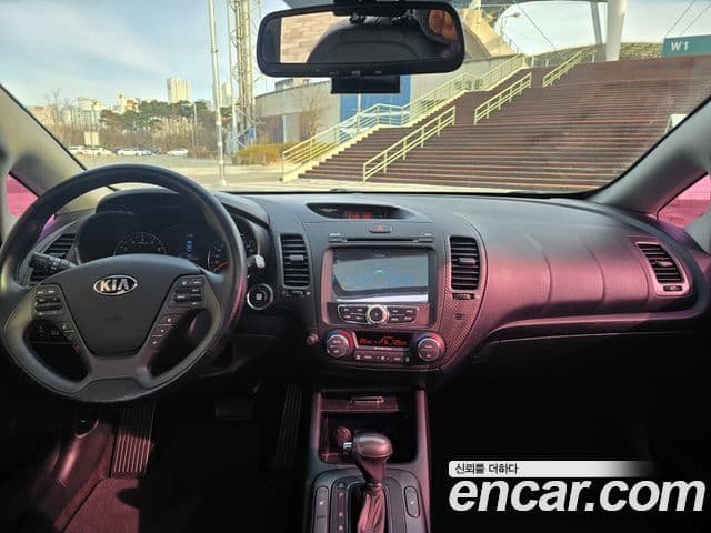 Kia K3 Trendy, 2015 8
