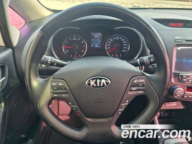Kia K3 Trendy, 2015 10