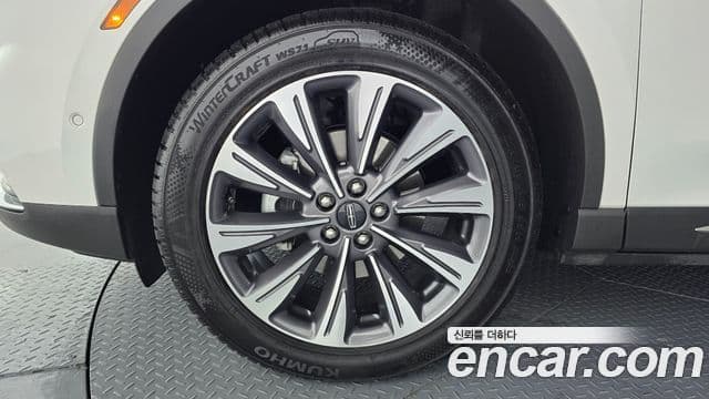 Lincoln Corsair 2.0 Reserve AWD, 2021 все фото