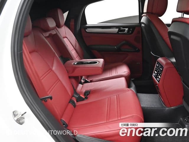 Porsche Cayenne (PO536) 3.0 E-гибрид купе Platinum Edition, 2023 12