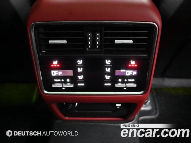 Porsche Cayenne (PO536) 3.0 E-гибрид купе Platinum Edition, 2023 16