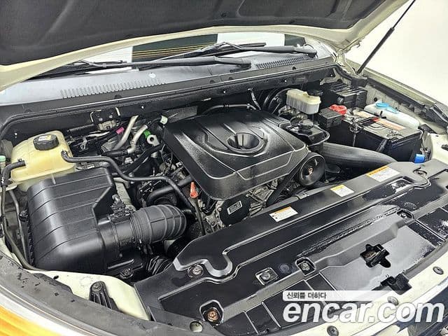 KG모빌리티(SsangYong) Korando 투리스모 2WD TX 11인승, 2016 6