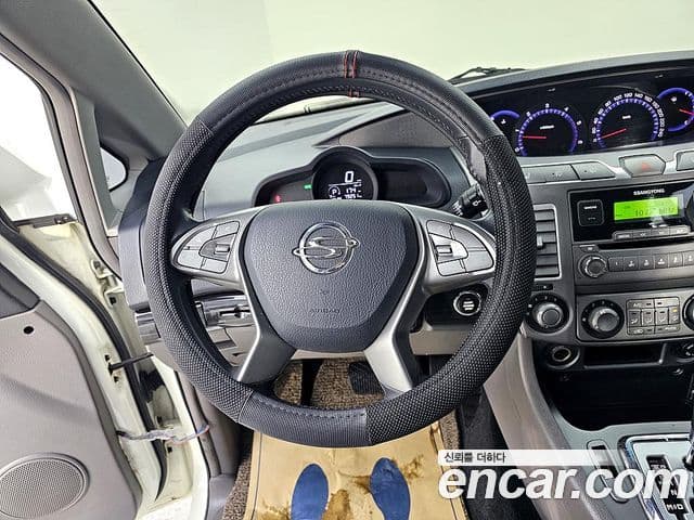 KG모빌리티(SsangYong) Korando 투리스모 2WD TX 11인승, 2016 12