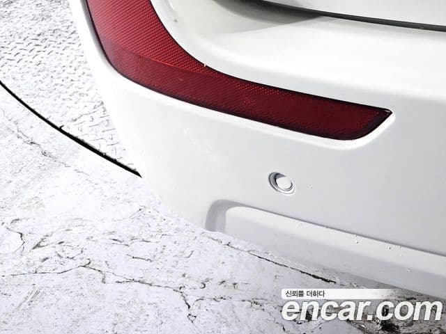 KG모빌리티(SsangYong) Korando 투리스모 2WD TX 11인승, 2016 18