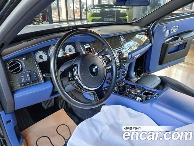 Rolls-Royce 고스트 6.6 V12 чёрный эмблема, badge, 2017 8