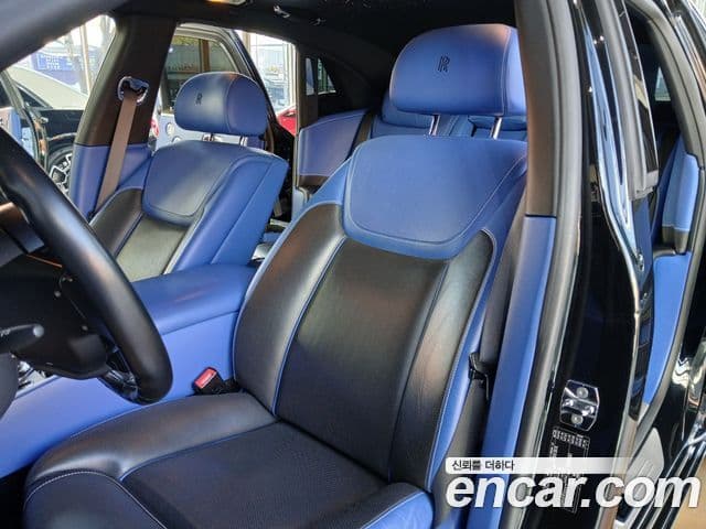 Rolls-Royce 고스트 6.6 V12 чёрный эмблема, badge, 2017 9