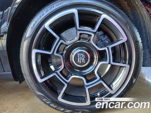 Rolls-Royce 고스트 6.6 V12 чёрный эмблема, badge, 2017 20