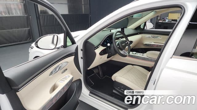 Genesis GV70, 2023 10