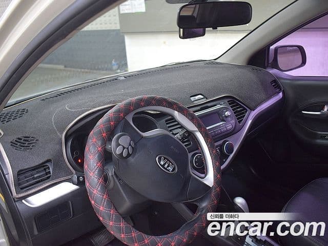 Kia All New Morning Deluxe Trendy, 2014 4