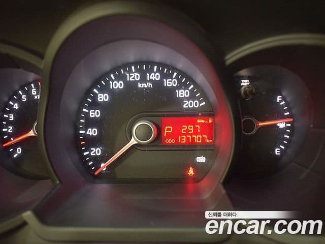 Kia All New Morning Deluxe Trendy, 2014 6