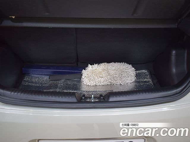 Kia All New Morning Deluxe Trendy, 2014 8