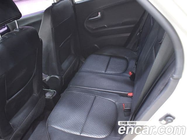 Kia All New Morning Deluxe Trendy, 2014 10