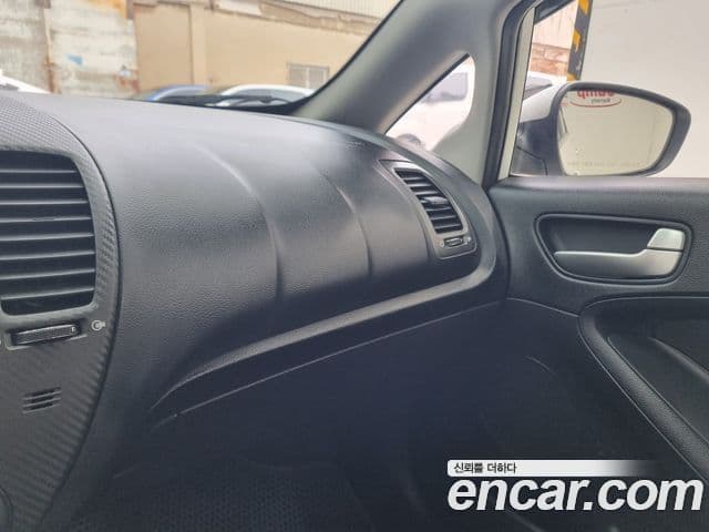 Kia K3 Luxury, 2013 14